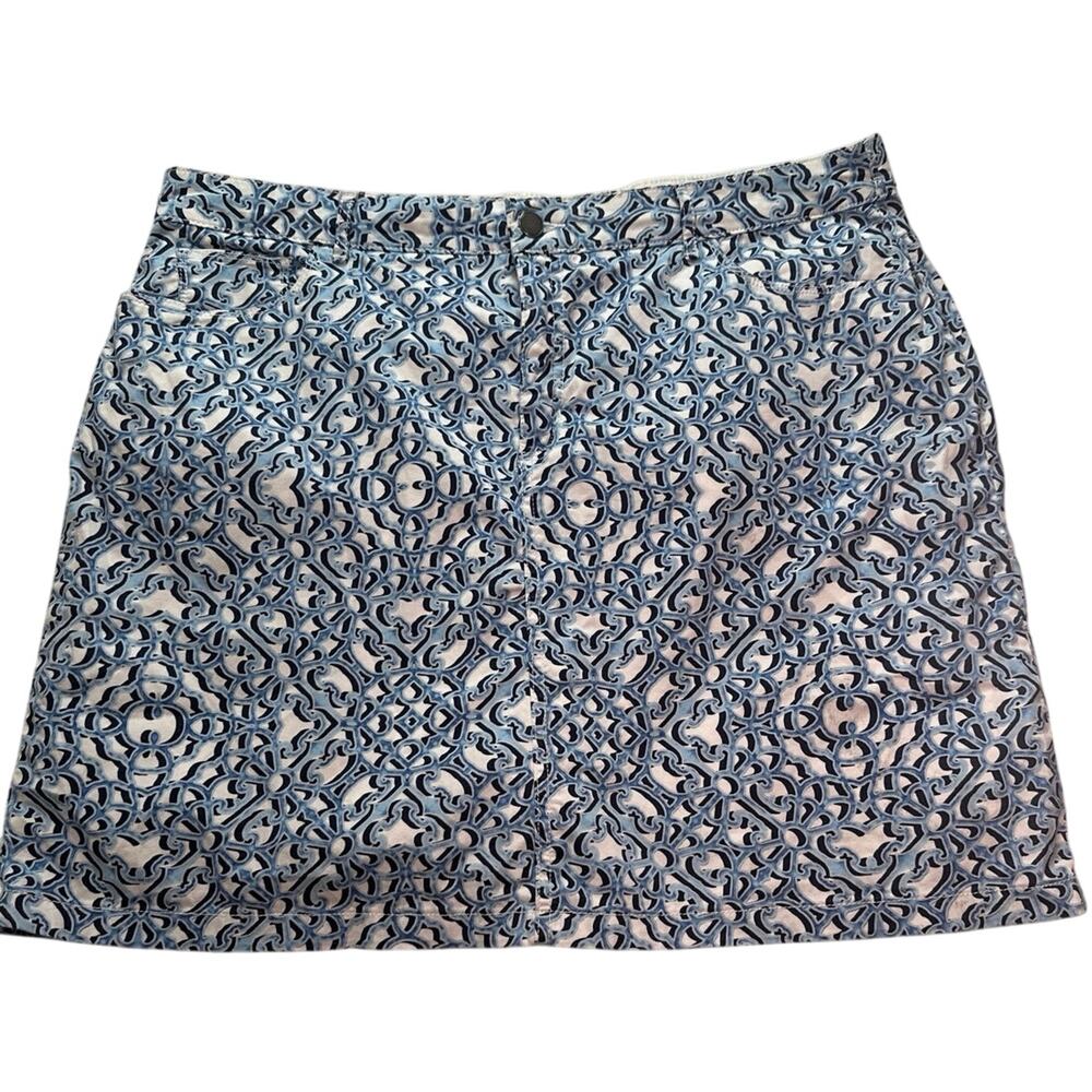 Croft & Barrow blue paisley print stretch skort with five pockets Size 18